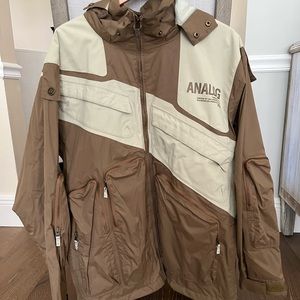 Snowboard jacket